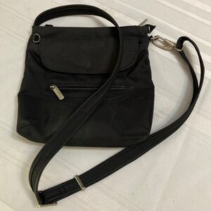 Travelon  Anti Theft Black Slash Resistant Womens Crossbody Bag - Nice!